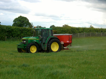 Fertiliser Spreader