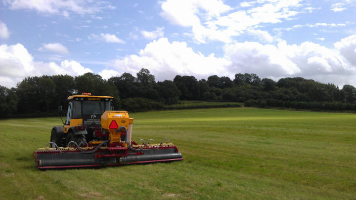 Slot Seeder stitching Clover into Grassland